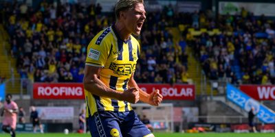 Goal celebrations for Cody Cooke of Torquay United during the National League South match between Torquay United and Hampton & Richmond Borough at Plainmoor, Torquay on Saturday 29th August 2026 - PHOTO: Frankie OKeeffe/PPAUK