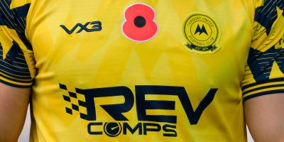 Torquay United players wear shirts with a poppy on for Remembrance Day during the National League South match between Torquay United and Hornchurch at Plainmoor, Torquay on Saturday 1st November 2025 - PHOTO: Frankie OKeeffe/PPAUK