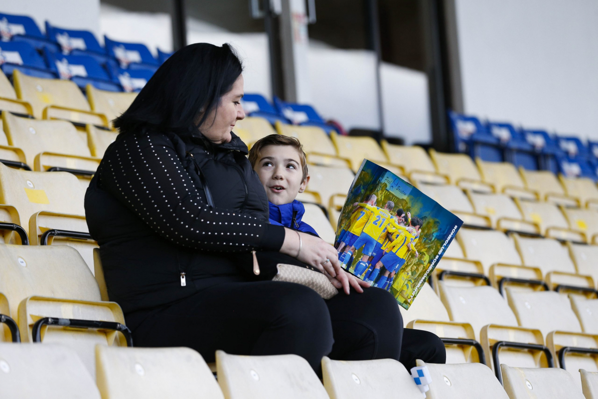 Torquay United v Dover Athletic, Torquay, UK - 13 Nov 2021